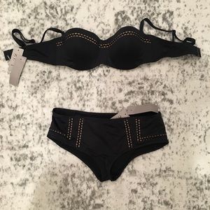 Lingerie-style bikini 👙